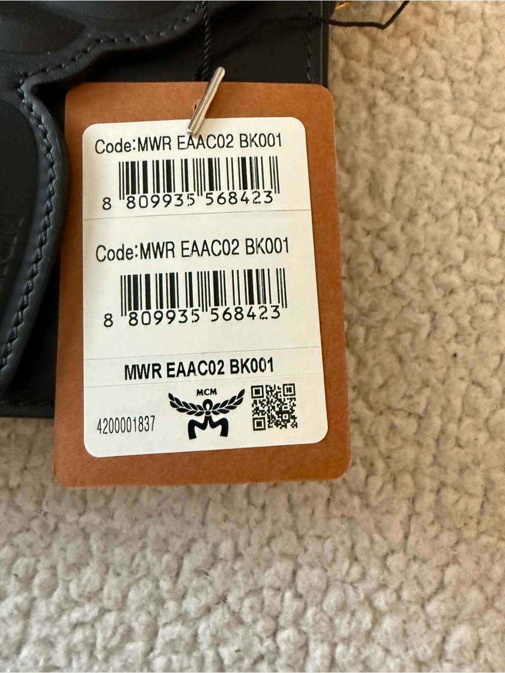 MCM
Himmel Maxi Logo Leather Crossbody Bag - Picture 5 of 11